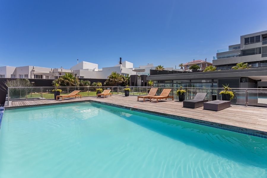 2 Bedroom Property for Sale in Bloubergrant Western Cape